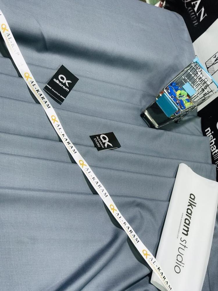 Men’s Unstitched Wash & Wear Summer Suit – Plain Fabric with Buttons & Brand Tag (4 Meters)